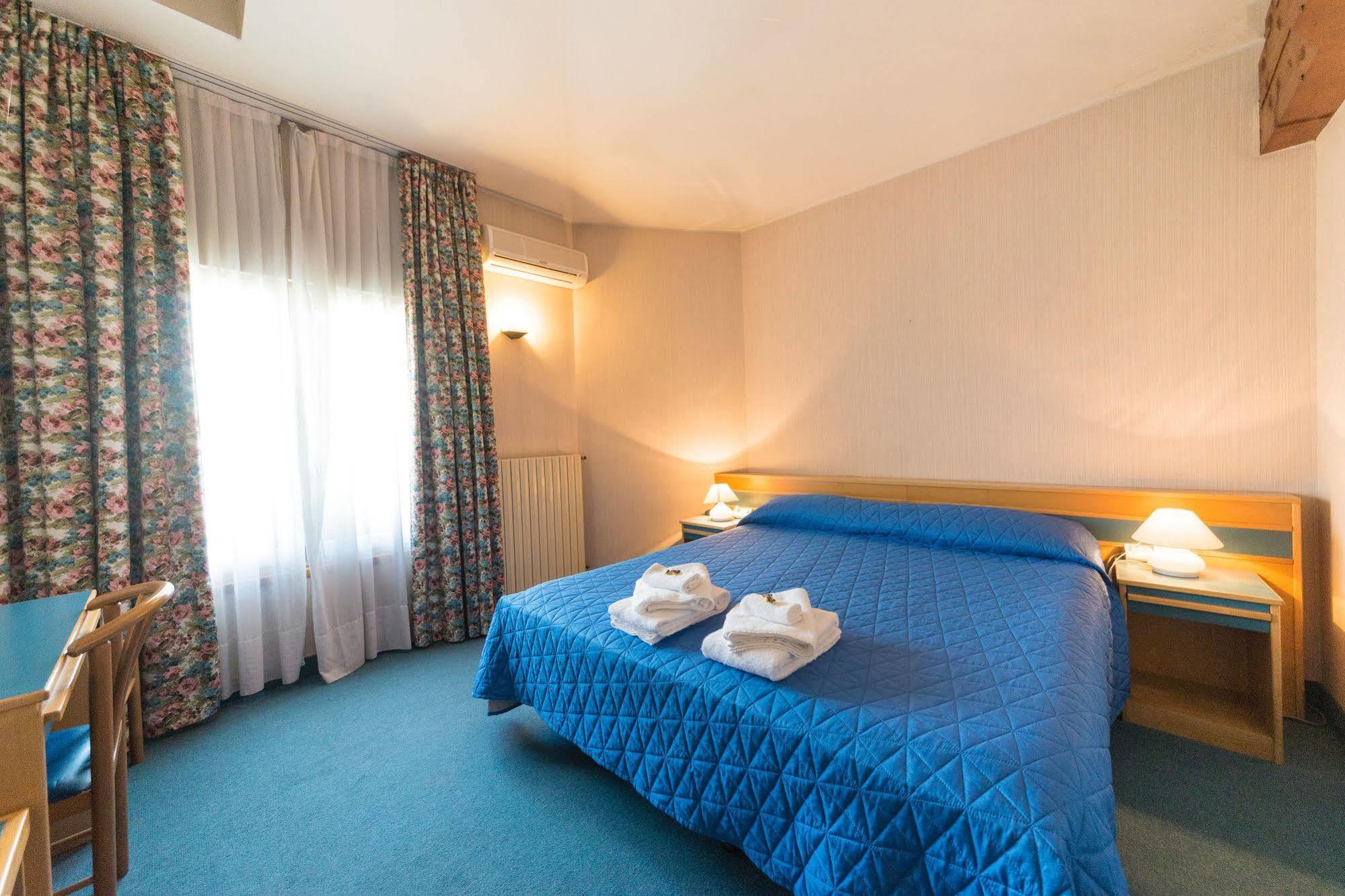 Hotel Nuova Italia Florence Ngoại thất bức ảnh
