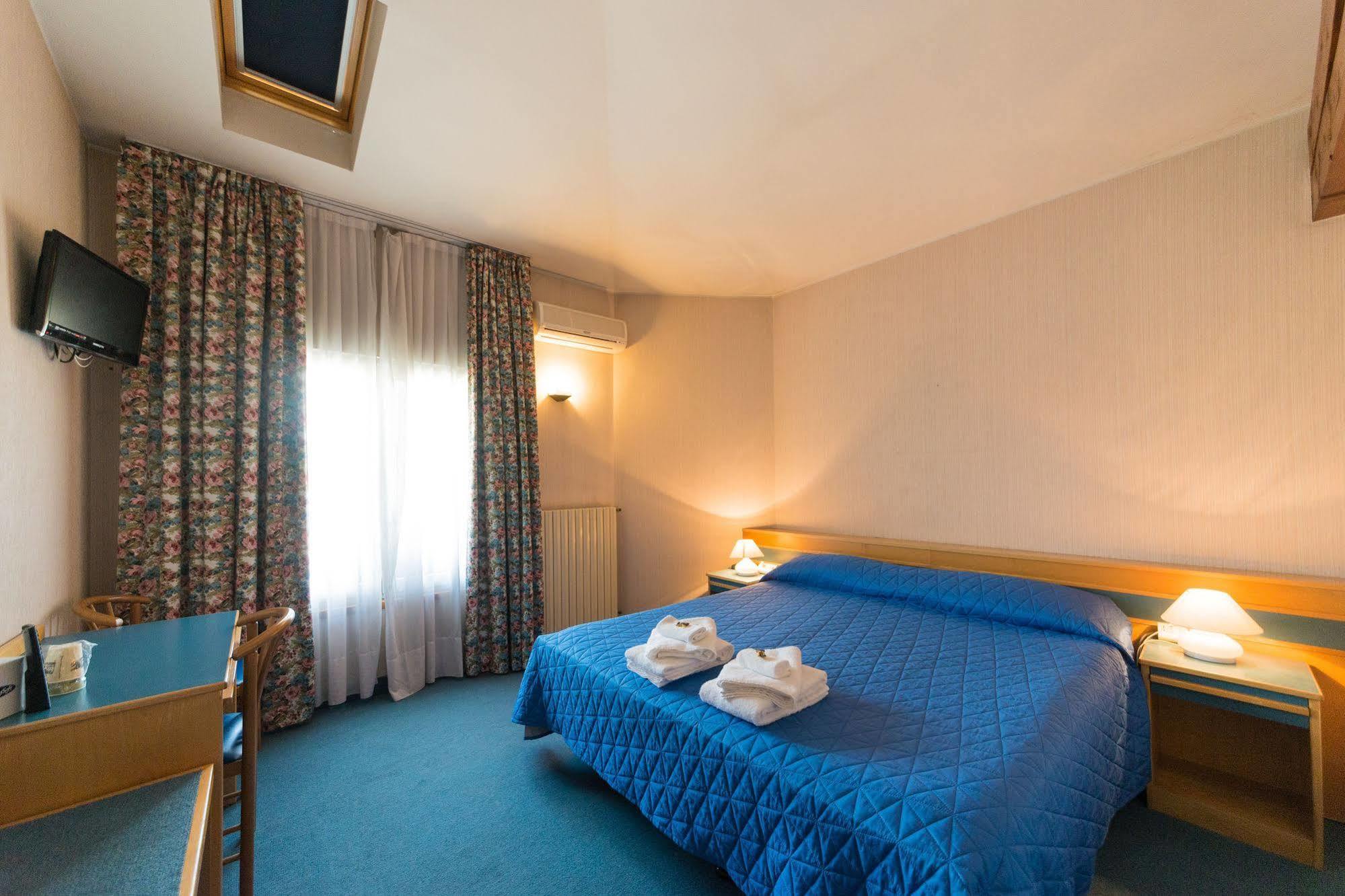 Hotel Nuova Italia Florence Ngoại thất bức ảnh