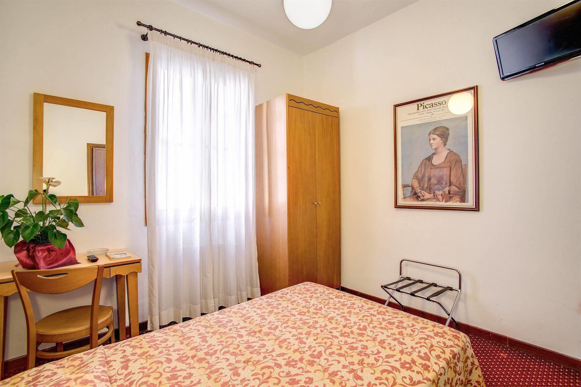 Hotel Nuova Italia Florence Ngoại thất bức ảnh